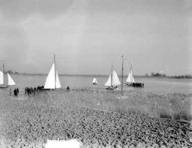 IJszeilen op Gouwzee Monnickendam finish, Bestanddeelnr 906-2856