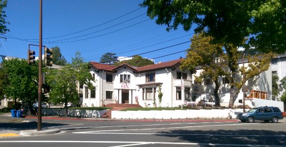 IMAG4112-berkeley-theta-chi