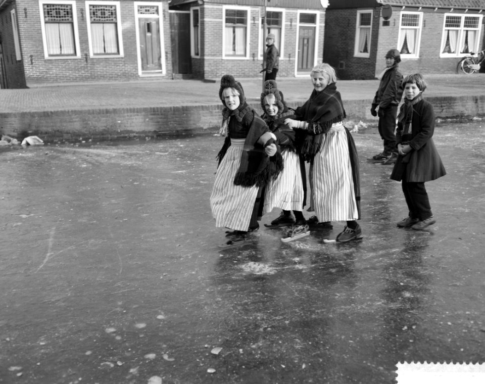 IJspret in Volendam, Bestanddeelnr 912-0163