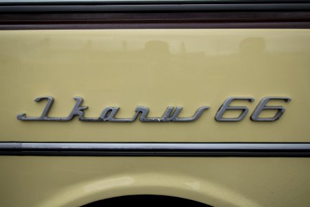 Ikarus 66 - Schriftzug