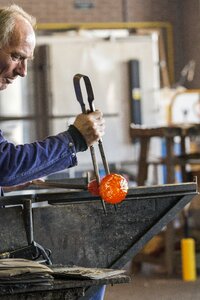 Glassblowing heat artist