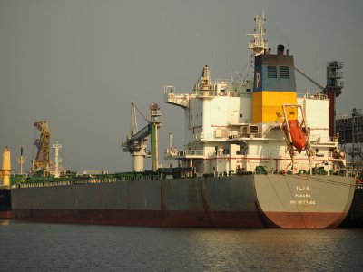 Ilia (ship, 2011) IMO 9577460 in the Vlothaven pic4