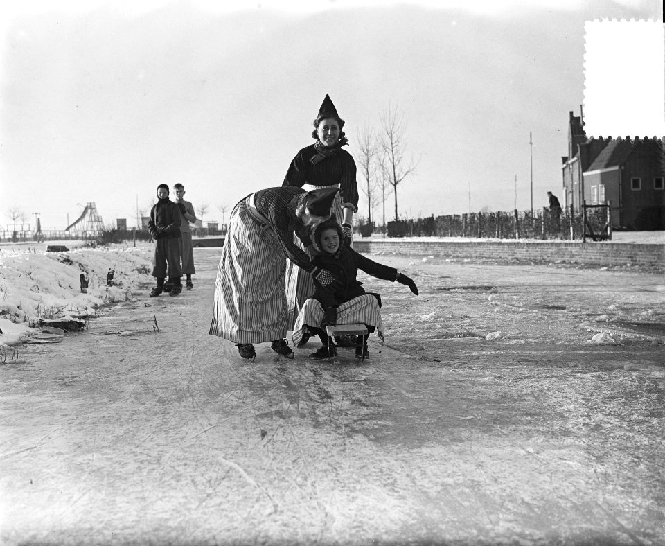 IJspret in Volendam, Bestanddeelnr 905-4413