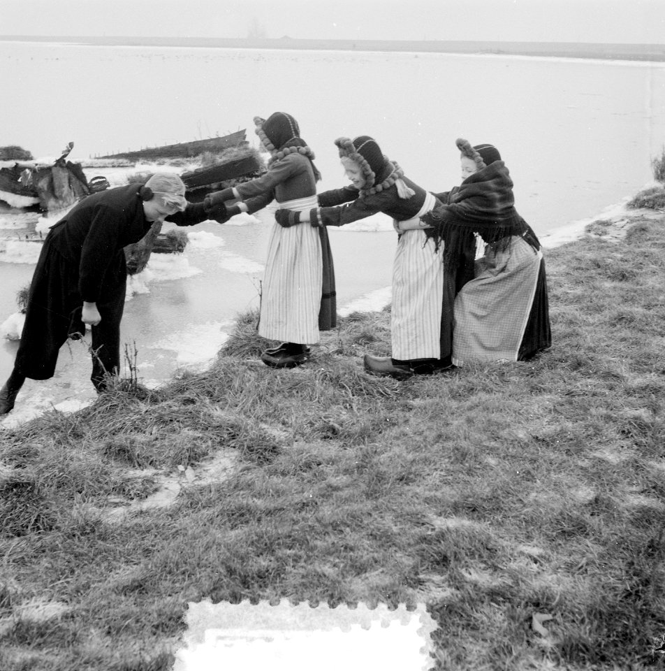 IJspret Volendam nog te vroeg eerst proberen, Bestanddeelnr 906-2296