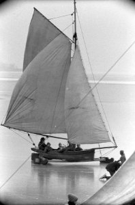 IJszeilen op de Gouwzee bij Monnickendam, Bestanddeelnr 912-0272