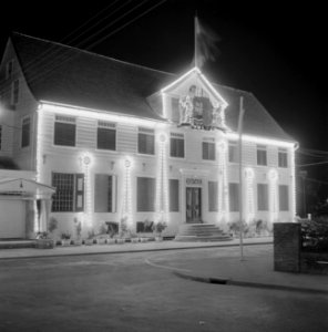 Illuminatie van het Gebouw der Staten in Paramaribo, Bestanddeelnr 252-4737