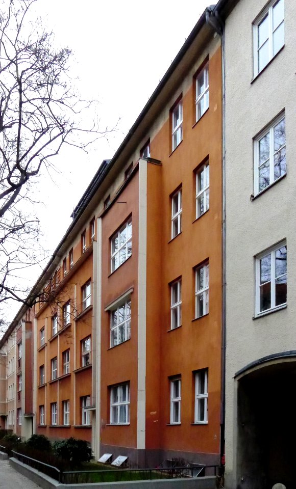 Ilmenauer Straße 2