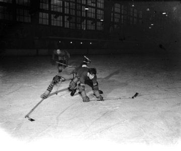 IJshockey. Bekerwedstrijd IJsvogels tegen HHIJC 1-0, Bestanddeelnr 901-4292