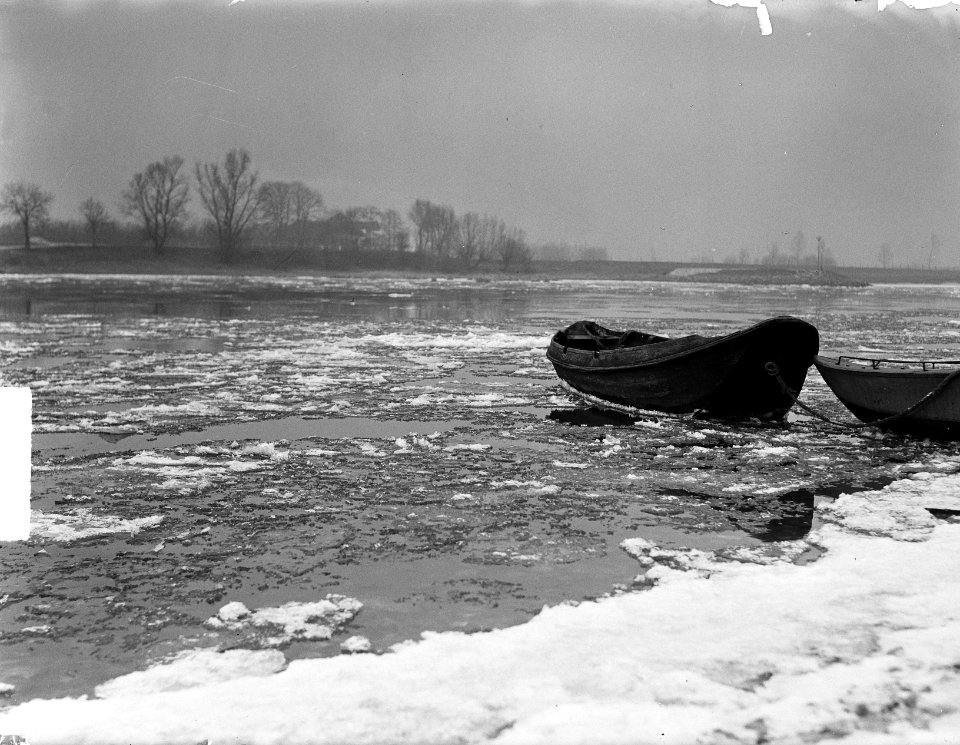 IJs in grote rivieren, Bestanddeelnr 903-8060