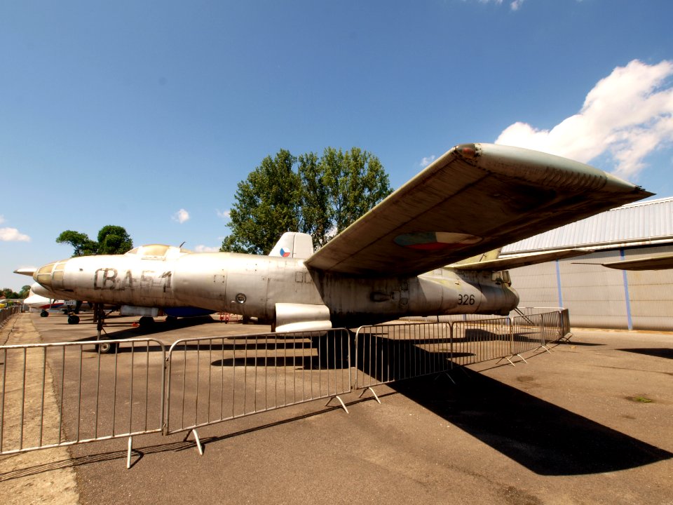 Iljusin Il-28 Czech airforce 6926, ex BA-11, serieno 56926 pic5