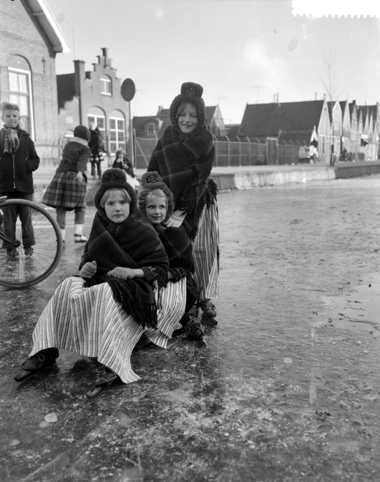 IJspret in Volendam, Bestanddeelnr 912-0164