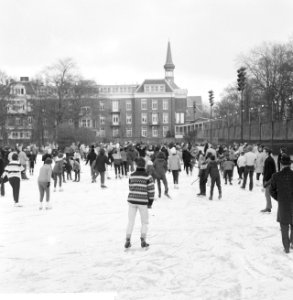 IJsdrukte op het Kattelaantje (Vondelpark), Bestanddeelnr 918-6542