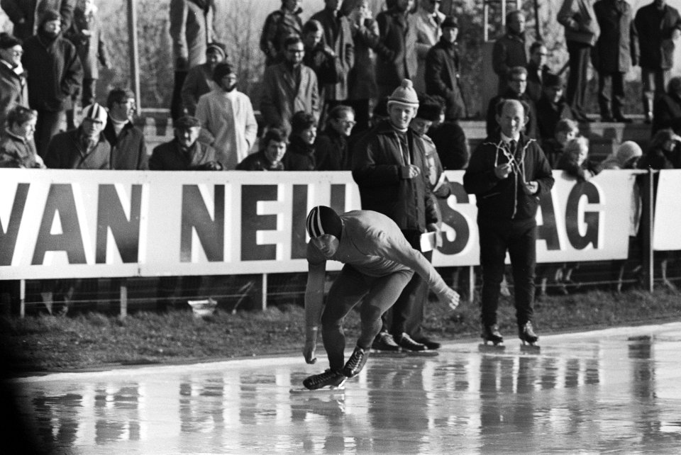 IJsselcupwedstrijden schaatsen, Deventer Kees Verkerk in aktie 1.500 meter, Bestanddeelnr 924-0296