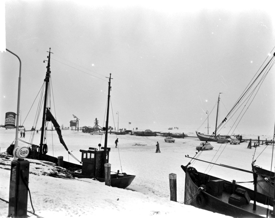 IJssport op de Gouwzee bij Monnikendam, Bestanddeelnr 914-8287