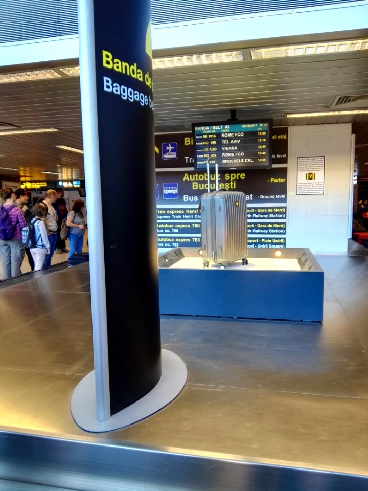 IMG-20171002-123916-otopeni-airport-henri-coanda-october-2017