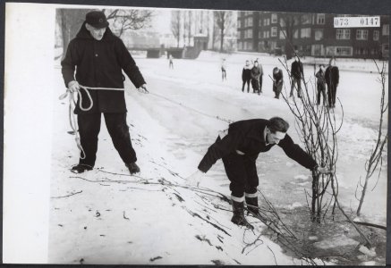 Ijs, beveiligingen, winters, Bestanddeelnr 073-0147