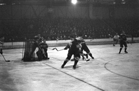 IJshockey NHYC tegen Canadees legerteam Eagles in Den Haag, Bestanddeelnr 911-9924