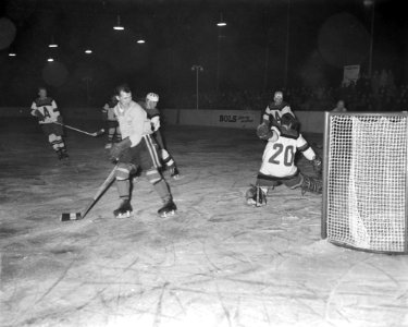 IJshockeywedstrijd Haagse Canadezen tegen Glascow Flye in Amsterdam, Bestanddeelnr 913-3692