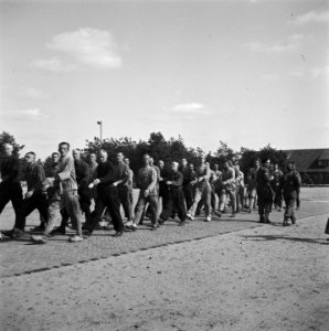 In het strafkamp te Vught, zijn 7000 Nederlandse collaborateurs en landverraders, Bestanddeelnr 900-4277