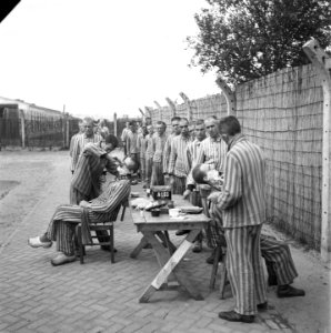 In het strafkamp te Vught, zijn 7000 Nederlandse collaborateurs en landverraders, Bestanddeelnr 900-4274