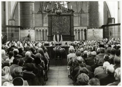 In het kader van de oecumenische beweging werd In de Grote of St. Bavokerk voor het eerst sinds eeuwen weer een heilige mis gevierd. Voorganger was de fransiscaan Wim Moonen van de Nieuwe Gr, NL-HlmNHA 54003906
