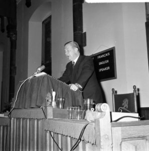 In Haagse Ridderzaal conferentie begonnen inzake internationaal kooprecht, minis, Bestanddeelnr 916-2580