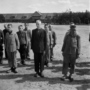 In het strafkamp te Vught, zijn 7000 Nederlandse collaborateurs en landverraders, Bestanddeelnr 900-4281