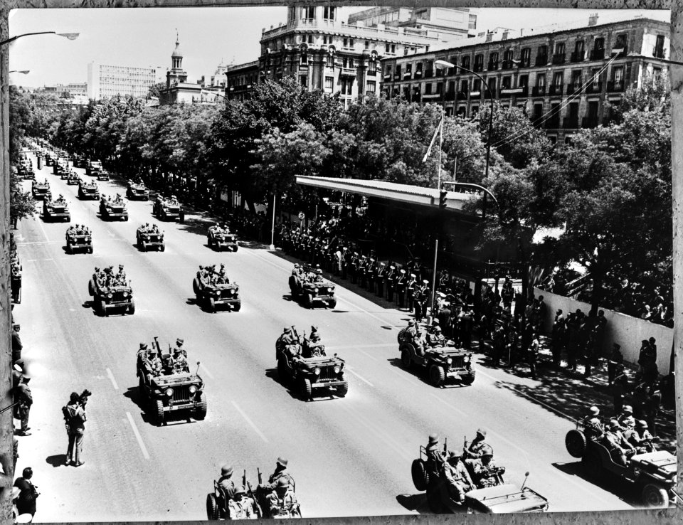 In Madrid is herdacht dat Franco 30 jaar geleden de burgeroorlog ( 1936 1939 ) w, Bestanddeelnr 922-4912