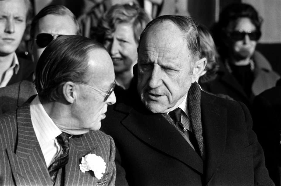 In A'dam Prins Bernhard i.v.m. 100-jarig bestaan Koninklijke Studentenschietvere, Bestanddeelnr 931-1219