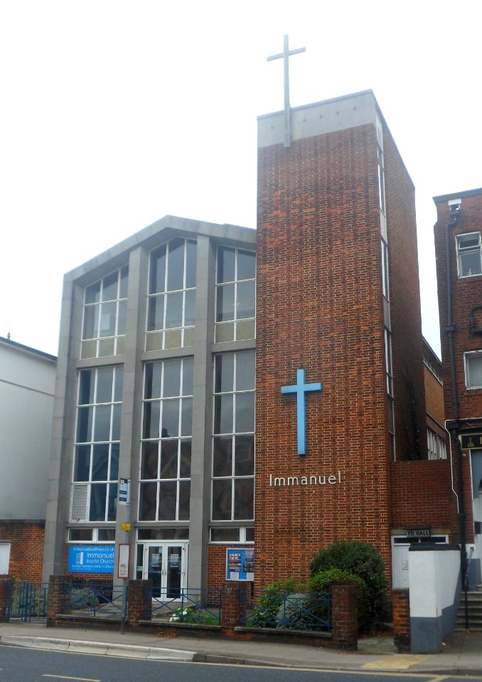 Immanuel Baptist Church, Victoria Road North, Southsea (October 2017) (1)
