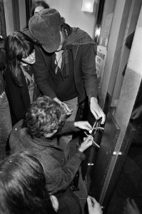 In A'dam verstoring verg. commissie VHV Openbare Orde verstoord door stakers uit, Bestanddeelnr 931-1432