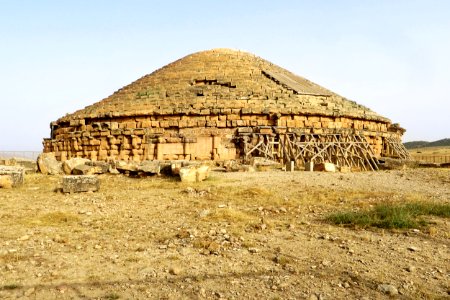 Imedghasen (Medracen) 2 ايمدغاسن - الضريح الملكي النوميدي