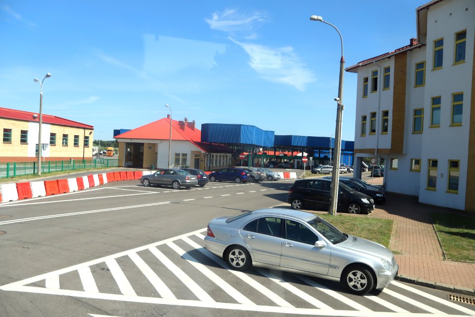 IMG 7326 berastavitsa-bobrowniki border crossing august 2018