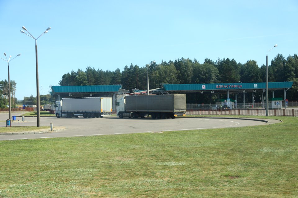 IMG 7352 Berastavitsa-Bobrowniki border checkpoint august 2018