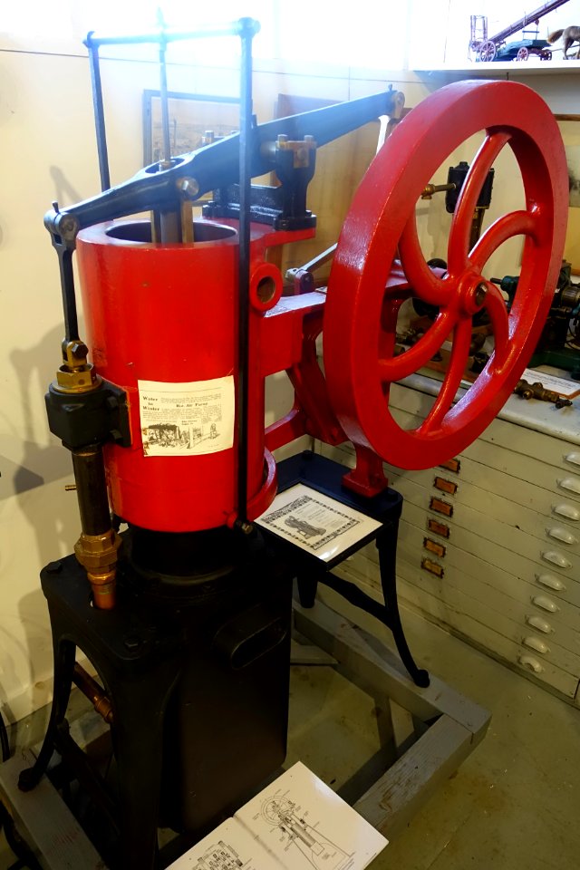 Improved Ericsson Hot-Air Pumping Enginer, 8 inch, Rider Ericsson Engine Co. - New England Wireless & Steam Museum - East Greenwich, RI - DSC06743