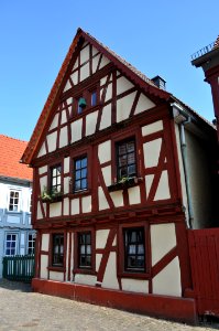 Idstein, Felix-Lahnstein-Straße 8