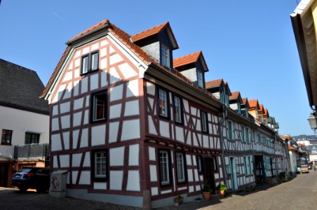 Idstein, Borngasse 17, 15, 13, 11