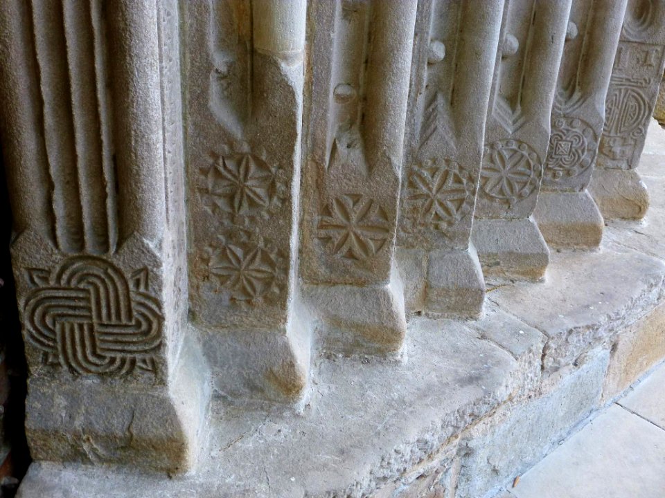 Idiazabal - Iglesia del Señor San Miguel, portada tardorrománica 14
