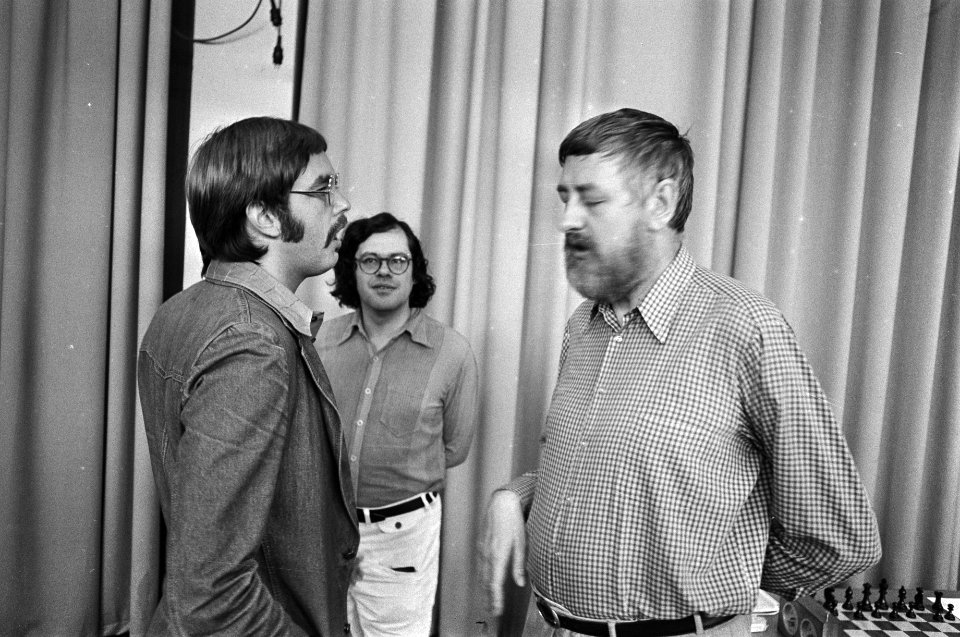 IBM-toernooi in Amsterdam, van links naar rechts Bohm, R en Donner, Bestanddeelnr 928-6856