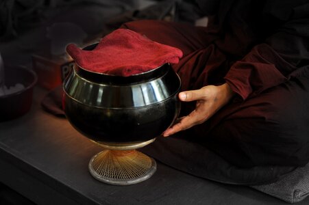 Bowl bhikkhu religion photo
