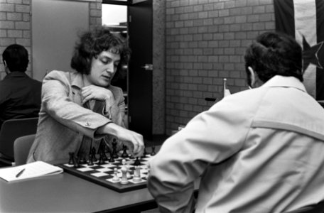 IBM-schaaktoernooi in Amsterdam; nr. 20, 21- Jan Timman (r) tegen Portisch (l), nr. 18, 19- Jan Timman (l) tege Portisch (r), Bestanddeelnr 931-5074
