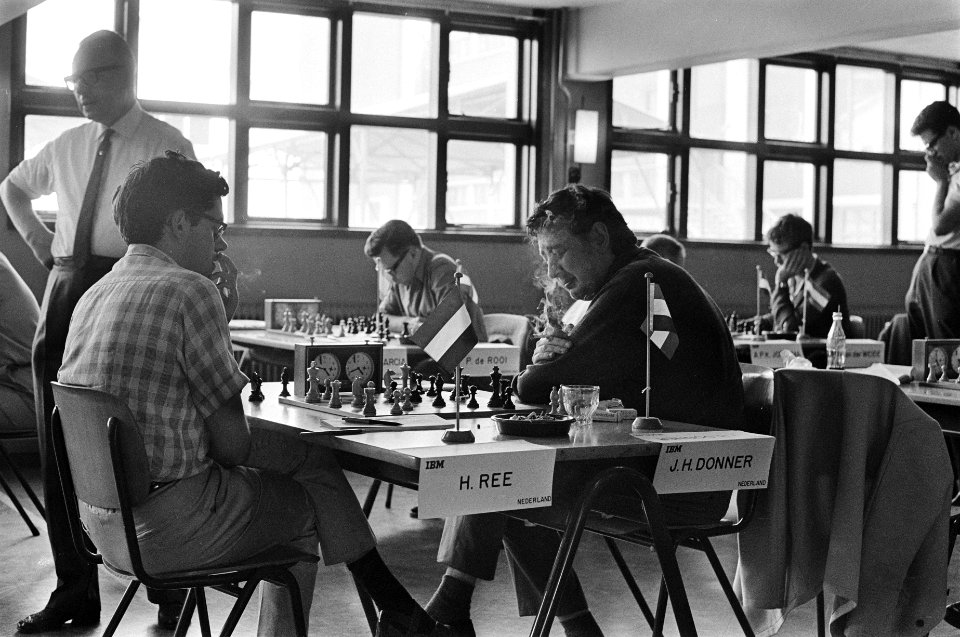 IBM Schaaktoernooi 1967 . Nummer 14 PortischGhitescu, nummer 15 ReeDonner, num, Bestanddeelnr 920-5138
