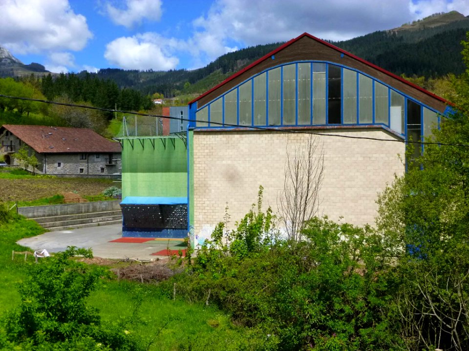Ibarra (Aramayona), frontón de pelota vasca 03