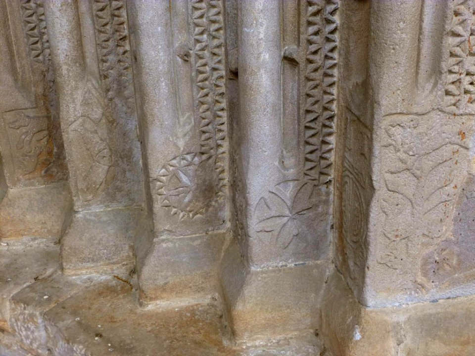 Idiazabal - Iglesia del Señor San Miguel, portada tardorrománica 21