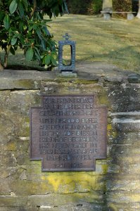 Idstein, Friedhof, Gedenktafel NS-Opfer Kalmenhof
