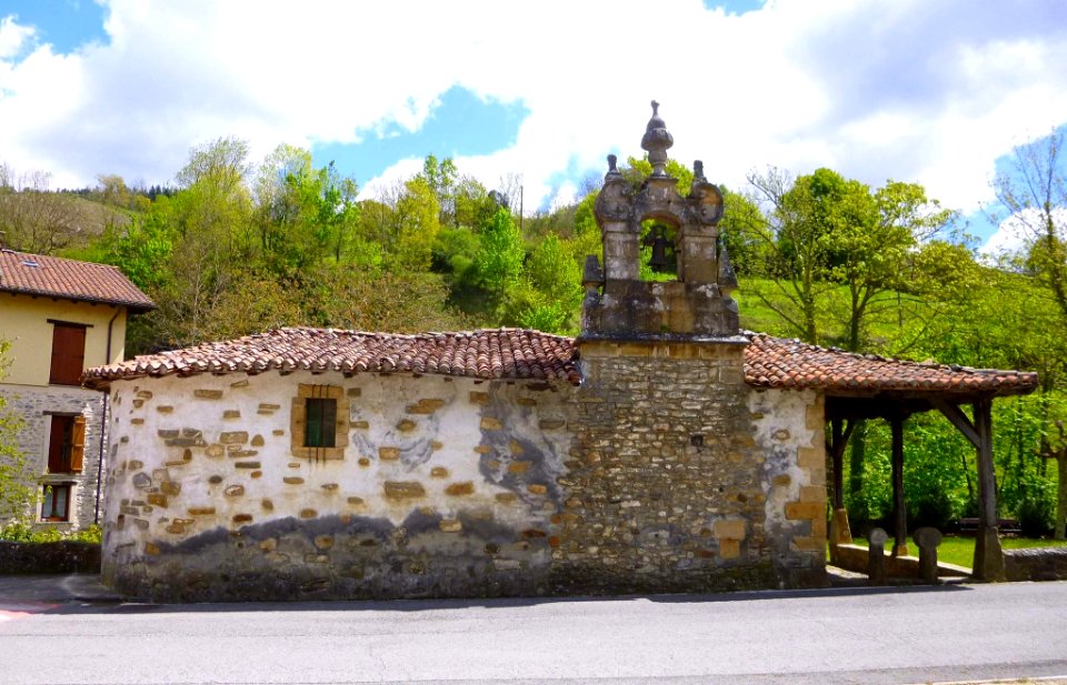 Ibarra (Aramayona) - Ermita de Santa Ana 1