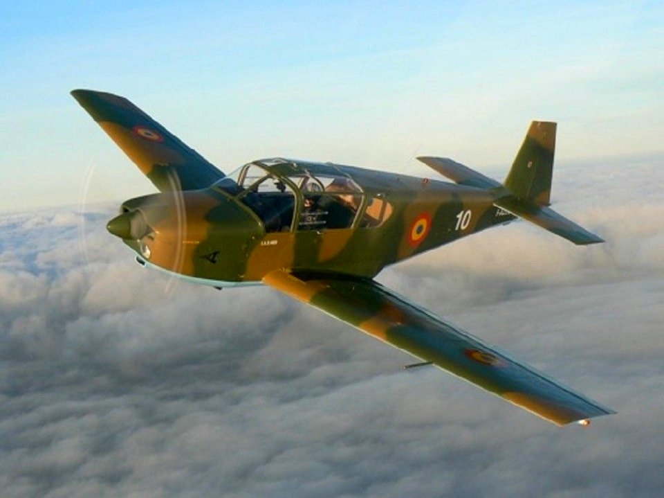 Iar 823 F Azlq (157508731)