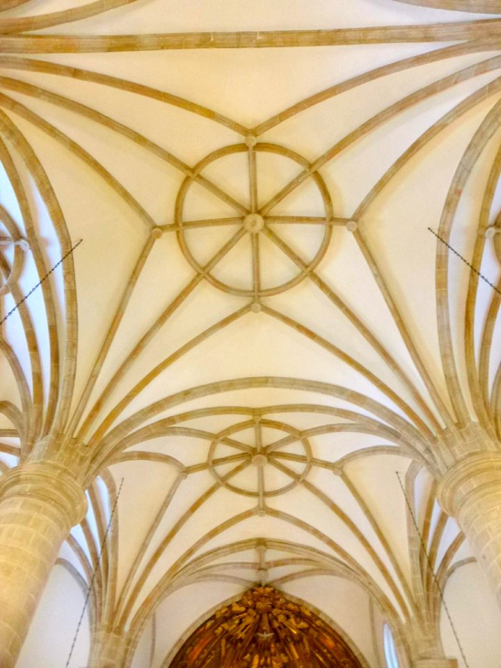 Idiazabal - Iglesia del Señor San Miguel, interiores 02