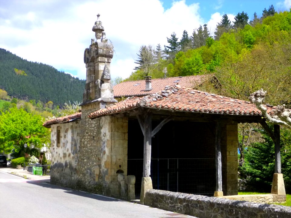 Ibarra (Aramayona) - Ermita de Santa Ana 4