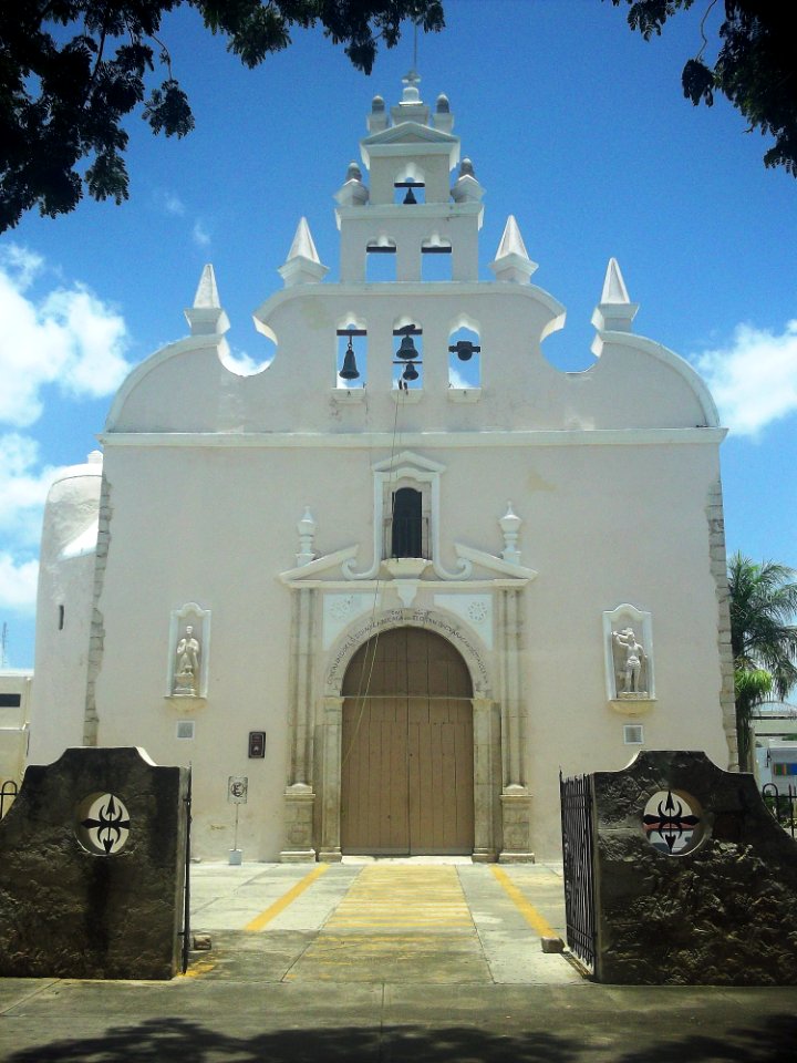 Iglesia de Santiago Apóstol, Mérida, Yucatán (01)